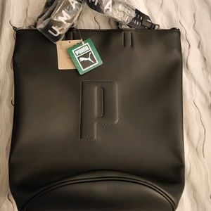 Brand: Puma Color:Black Size:OS